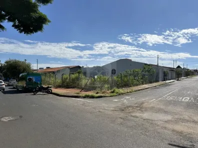 Lote/Terreno para alugar, 439m² no Chácaras Tubalina e Quartel, Uberlândia