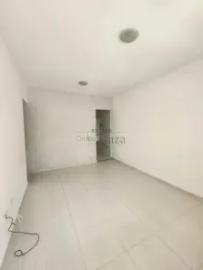 Casa de Condomínio com 2 Quartos à venda, 50m² no Loteamento Villa Branca, Jacareí