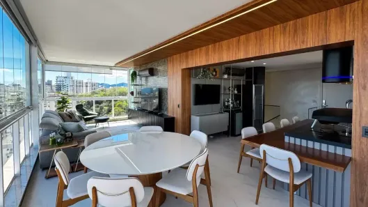 Apartamento com 3 Quartos à venda, 244m² no Agronômica, Florianópolis