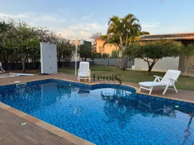Casa de Condomínio com 4 Quartos para alugar, 312m² no Buru, Salto