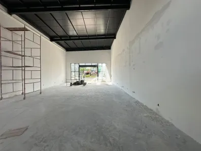 Sala Comercial para alugar, 197m² no Novo Mundo, Uberlândia