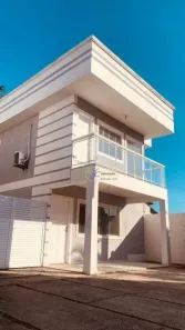 Casa com 3 Quartos para alugar, 110m² no Jardim Mariléa, Rio das Ostras