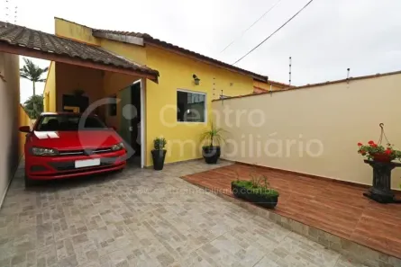 Casa com 2 Quartos à venda, 70m² no Vila Erminda, Peruíbe