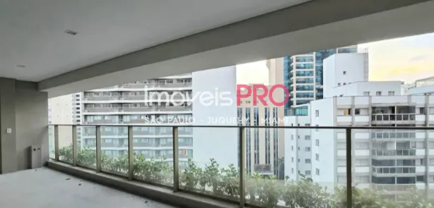 Apartamento com 3 Quartos à venda, 221m² no Moema, São Paulo