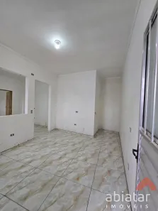 Casa com 2 Quartos para alugar, 55m² no Jardim Santa Cruz, Taboão da Serra