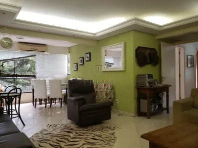 Apartamento com 3 Quartos à venda, 110m² no Auxiliadora, Porto Alegre