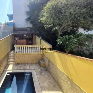 Sobrado com 3 Quartos à venda, 219m² no Vila Metalúrgica, Santo André