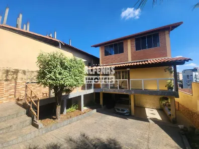 Casa com 3 Quartos à venda, 369m² no Glória, Contagem