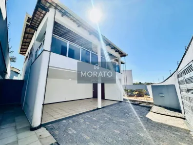 Casa com 4 Quartos à venda, 299m² no Cabral, Contagem