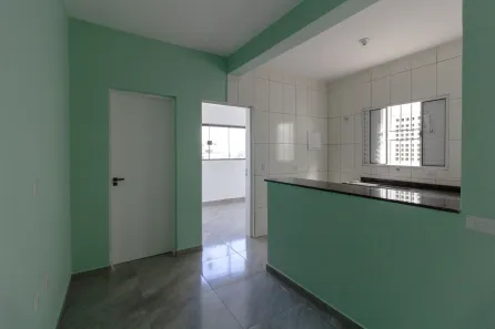 Casa com 2 Quartos para alugar, 60m² no Jardim Presidente Dutra, Guarulhos