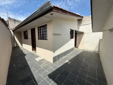 Casa com 1 Quarto para alugar, 40m² no Boqueirão, Curitiba