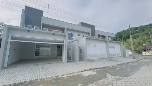 Casa com 3 Quartos à venda, 137m² no Amizade, Jaraguá do Sul