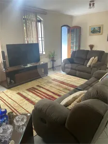 Sobrado com 4 Quartos à venda, 230m² no Jardim Virginia Bianca, São Paulo
