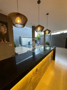 Sobrado com 3 Quartos à venda, 262m² no Setor Criméia Leste, Goiânia