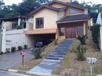 Casa de Condomínio com 4 Quartos à venda, 334m² no Arujá Country Club, Arujá