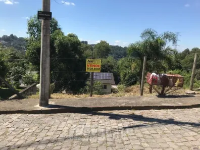 Lote/Terreno à venda, 360m² no Cruzeiro, Caxias do Sul
