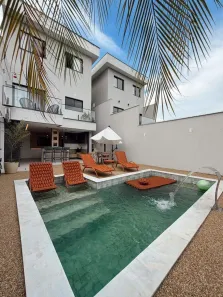 Casa com 4 Quartos à venda, 198m² no Morada de Laranjeiras, Serra
