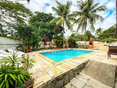 Casa com 3 Quartos à venda, 250m² no Piratininga, Niterói