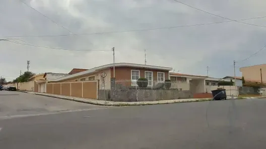 Casa com 3 Quartos à venda, 269m² no Vila Jardini, Sorocaba
