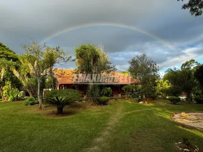 Fazenda/Sítio com 9 Quartos à venda, 1300m² no Área Rural de Tatuí, Tatuí