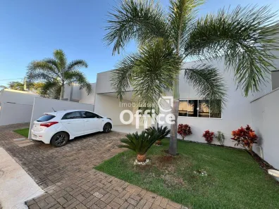 Casa de Condomínio com 3 Quartos à venda, 133m² no Chácaras Colorado, Anápolis