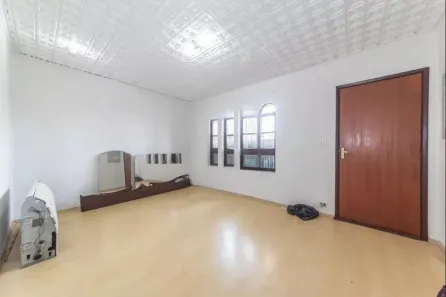 Casa com 3 Quartos à venda, 180m² no Vila Fachini, São Paulo