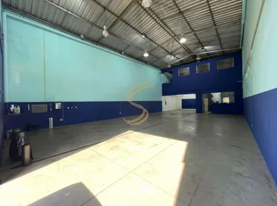 Galpão/Depósito/Armazém à venda, 600m² no Santo Antonio, São José do Rio Pardo