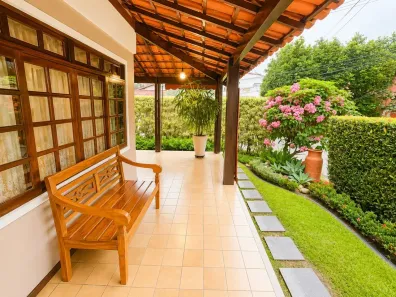 Casa de Condomínio com 4 Quartos à venda, 290m² no Badu, Niterói