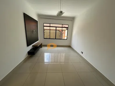 Sobrado com 4 Quartos à venda, 171m² no Vila Firmiano Pinto, São Paulo