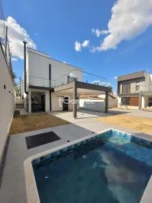 Casa de Condomínio com 3 Quartos à venda, 161m² no Chácaras Itapetininga, Atibaia