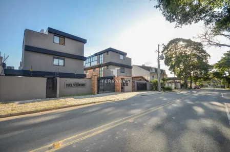 Sobrado com 3 Quartos à venda, 160m² no Mercês, Curitiba