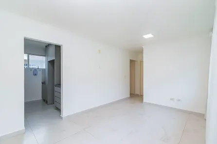Apartamento com 3 Quartos para alugar, 55m² no Uberaba, Curitiba