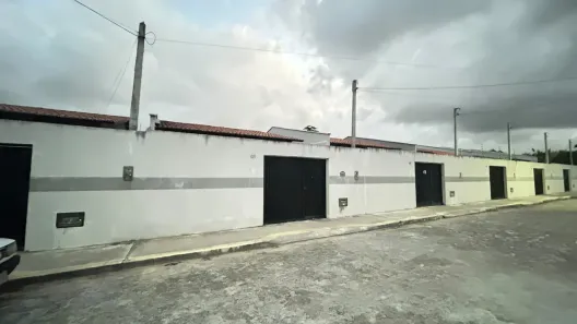 Casa de Condomínio com 2 Quartos para alugar, 60m² no , Extremoz