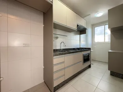 Apartamento com 2 Quartos para alugar, 51m² no Vila Marumby, Maringá