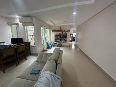 Casa com 3 Quartos à venda, 200m² no Loteamento Portal do Sol I, Goiânia
