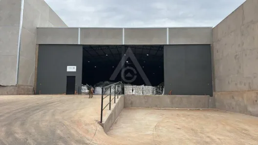 Galpão/Depósito/Armazém à venda, 800m² no Chácaras Alpina, Valinhos