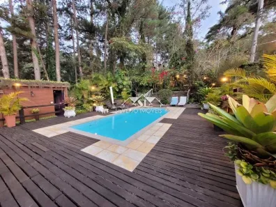 Casa com 6 Quartos à venda, 350m² no Corrêas, Petrópolis