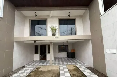 Sobrado com 3 Quartos à venda, 180m² no Centro, Pinhais
