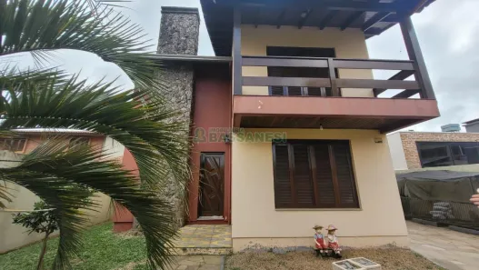 Casa com 3 Quartos para alugar, 111m² no Sagrada Família, Caxias do Sul