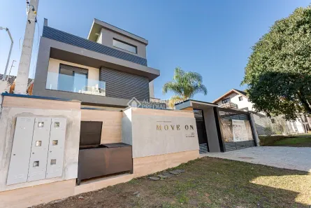 Sobrado com 3 Quartos à venda, 180m² no Centro Cívico, Curitiba