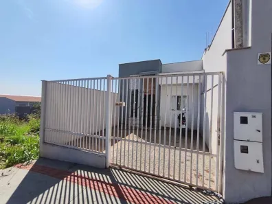 Casa com 3 Quartos para alugar, 74m² no Jardim Moema, Londrina