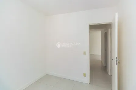 Apartamento com 3 Quartos para alugar, 69m² no Vila Ipiranga, Porto Alegre
