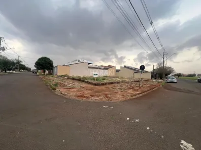 Lote/Terreno à venda, 406m² no Jardim Novo Paulista, Maringá