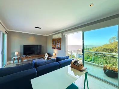Casa de Condomínio com 3 Quartos à venda, 271m² no Vila Assunção, Porto Alegre