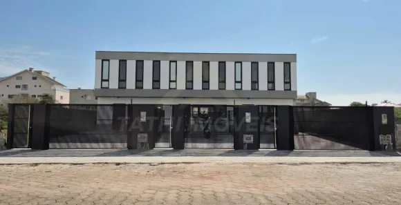 Casa com 3 Quartos à venda, 250m² no Ingleses do Rio Vermelho, Florianópolis