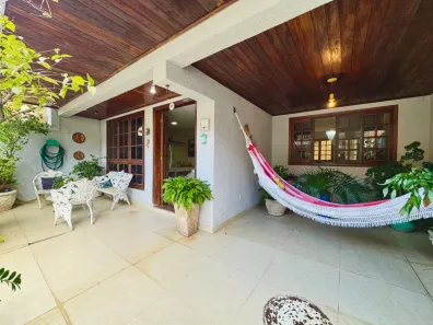 Casa de Condomínio com 3 Quartos à venda, 270m² no Vargem Pequena, Rio de Janeiro
