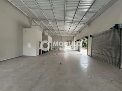 Galpão/Depósito/Armazém para alugar, 231m² no Granada, Uberlândia
