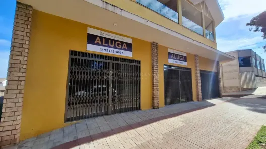 Prédio Comercial para alugar, 160m² no Zona 08, Maringá