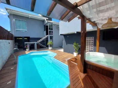 Casa com 3 Quartos para alugar, 100m² no Campeche, Florianópolis
