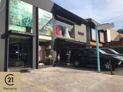 Imóvel Comercial com 5 Quartos para alugar, 500m² no Moema, São Paulo